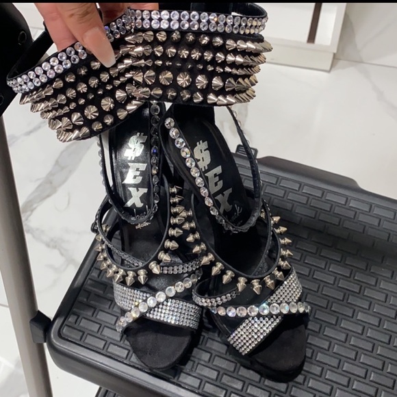 Philipp Plein one piece bikini & heels - Picture 16 of 16